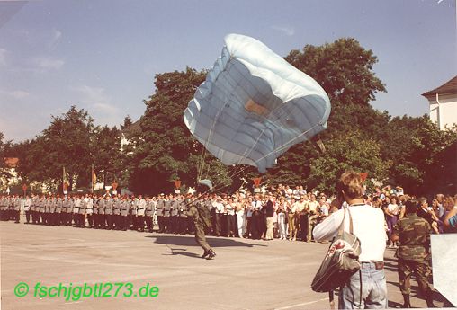 4. FschJgBtl 273 1989 feierliches Gelöbnis